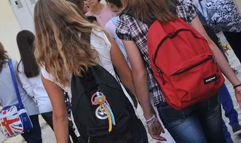 eboli-molestie-studentesse-automobilista-maniaco