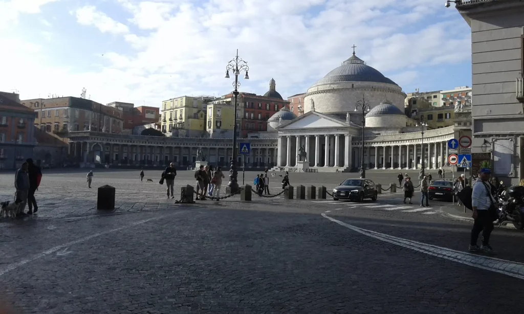 piazza-plebiscito