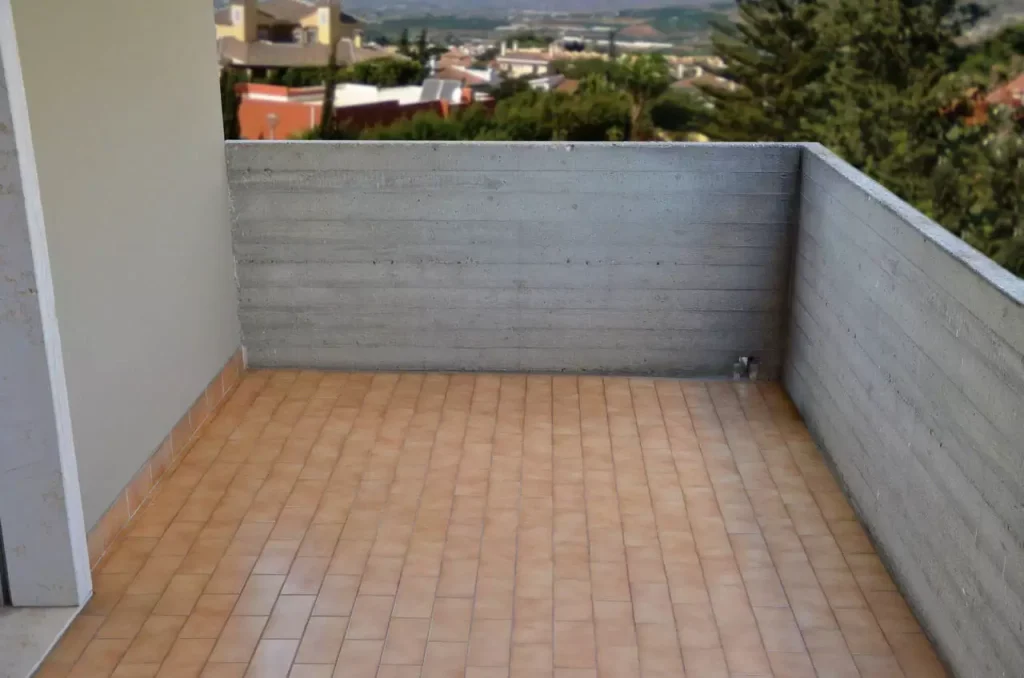 Terrazzo-Rapina-Fuga-Carabinieri-Arresto