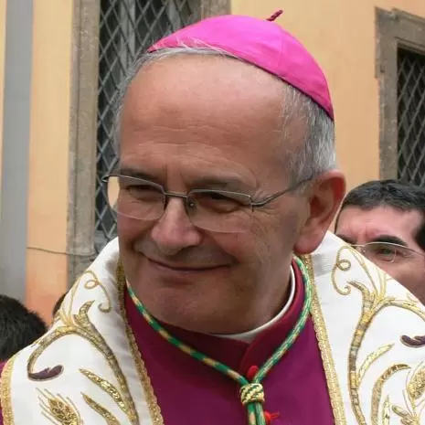 angelo spinillo sacerdote vescovo di aversa