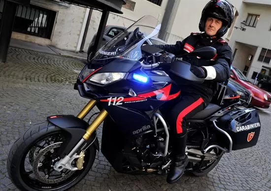 Turista-Carabinieri-Portafogli-Arresti-Furti-Napoli