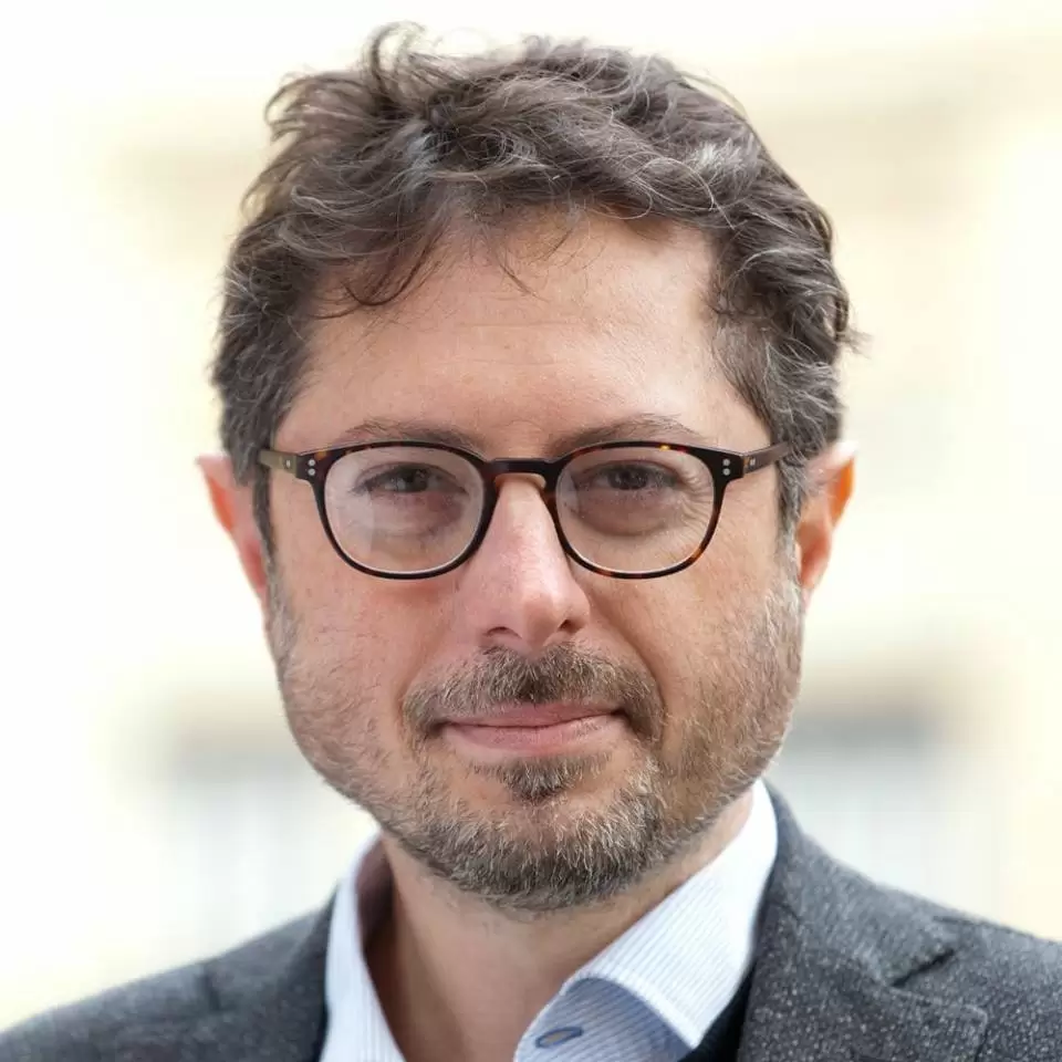napoli-aggressione-consigliere-regionale-borrelli