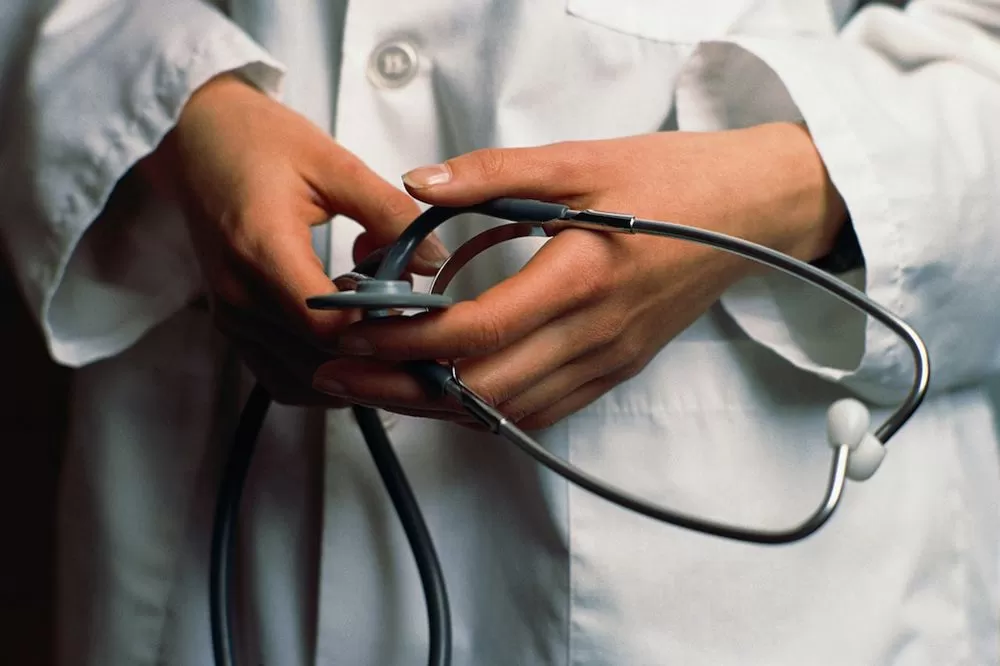 napoli-aggressione-ospedale-loreto-nuovo