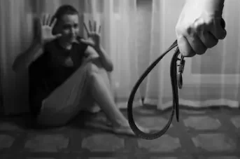 aggressione-figlia