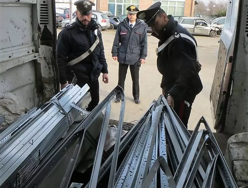 carabinieri-materia-ferro-ferroso