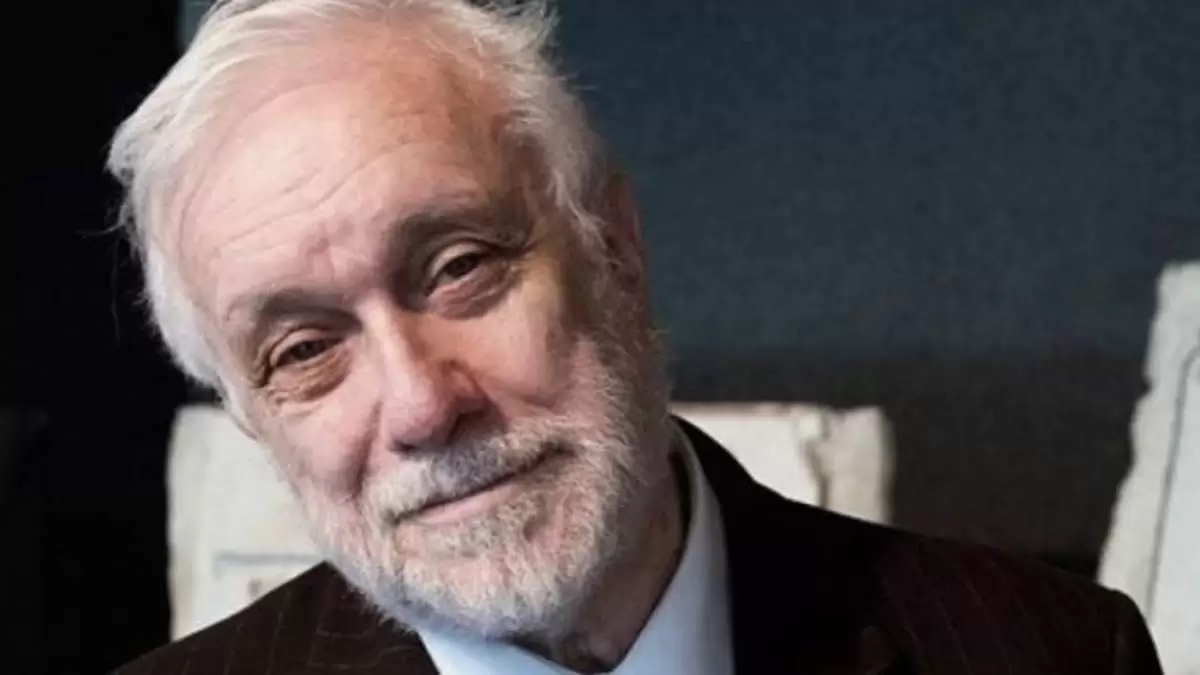 Luciano-De-Crescenzo