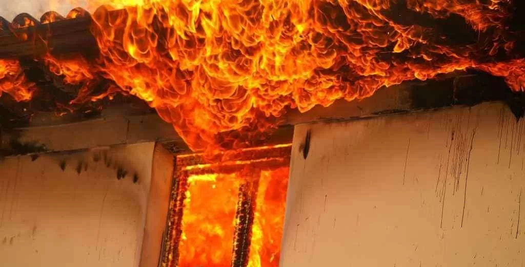 carinola-incendio-casa-riposo-corso-umberto