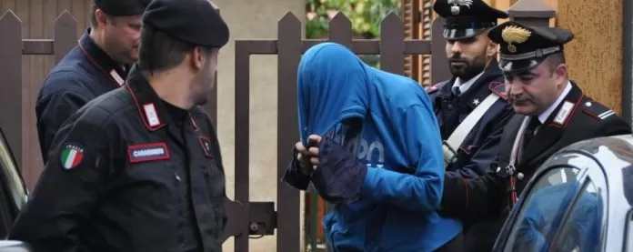 pozzuoli-minacce-parcheggiatore-arrestato-figlio-boss