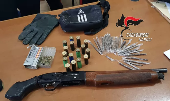 napoli-recuperati-fucile-proiettili-droga-sottoscala-ponticelli