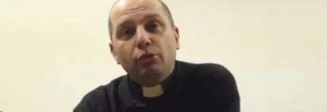 abusi-sessuali-arrestato-don-roberto-filippini