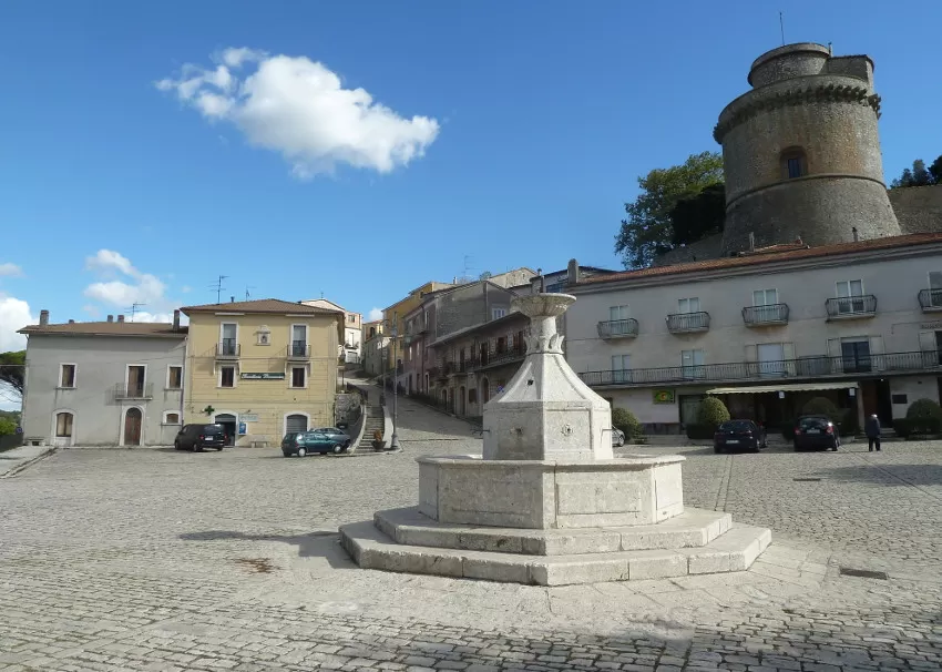 Pontelandolfo Piazza Roma