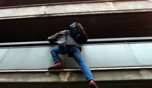 ladri-bellizzi-montecorvino-acrobai-pietre