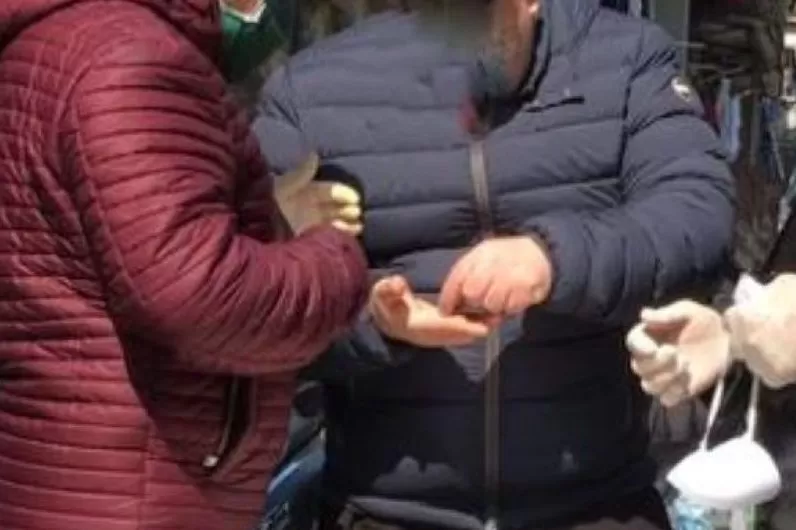 spacciatore-mascherina-napoli-coronavirus