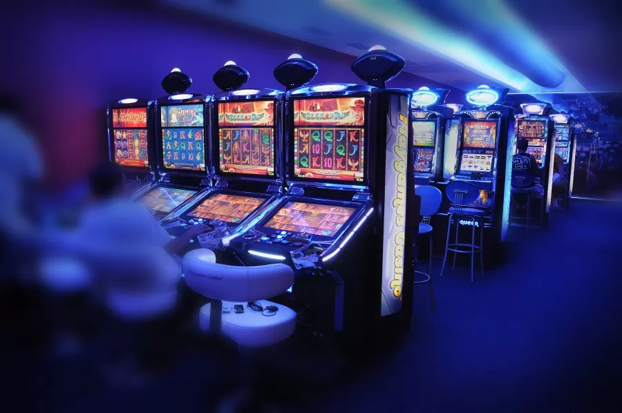 napoli sala slot abusiva