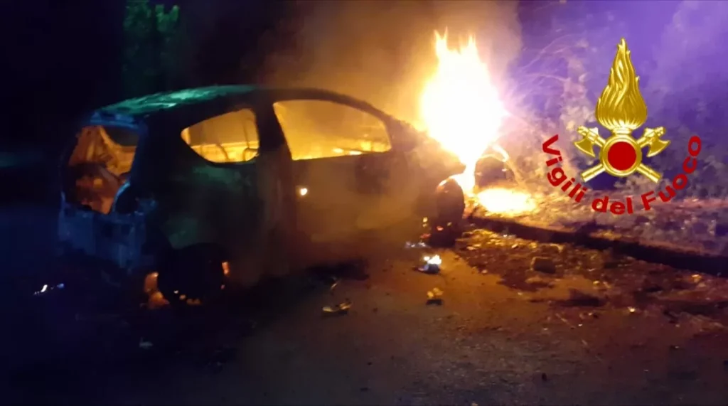 incendio-montoro-auto-frazione-piano