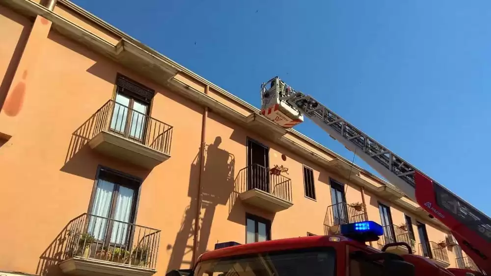 sparanise-gattino-resta-edificio