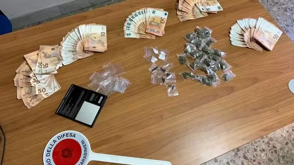aversa-droga-lavatrice-arresto