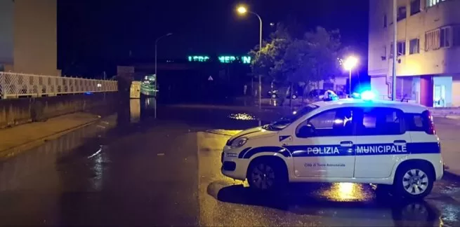 torre-annunziata-allagamento-sottopassaggio-auto-bloccata-28-settembre