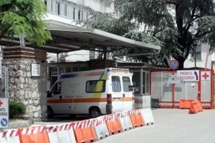 covid-esauriti-posti-ospedale-san-leonardo-castellammare