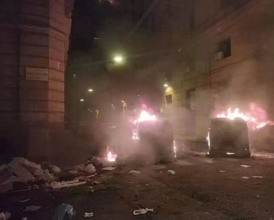 napoli-danni-scontri-24-ottobre