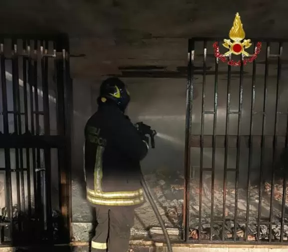 castel-volturno-fiamme-villetta-1-novembre