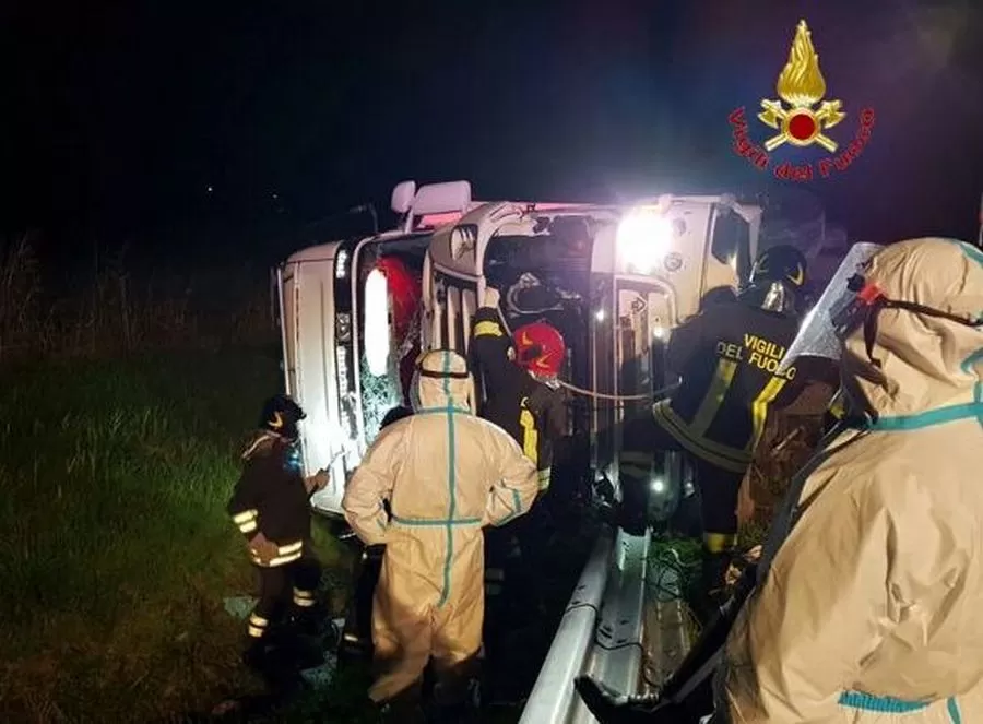 tir-ribalta-autostrada-caserta-18-novembre