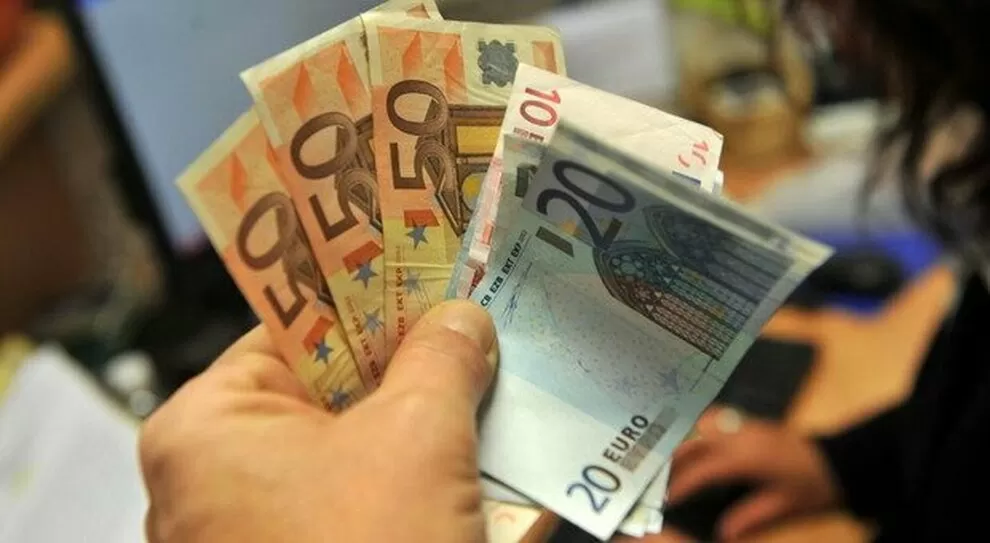 napoli-soldi-bancomat-numeri-giocare-smorfia