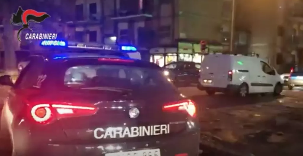 pusher arenella napoli video sorveglianza