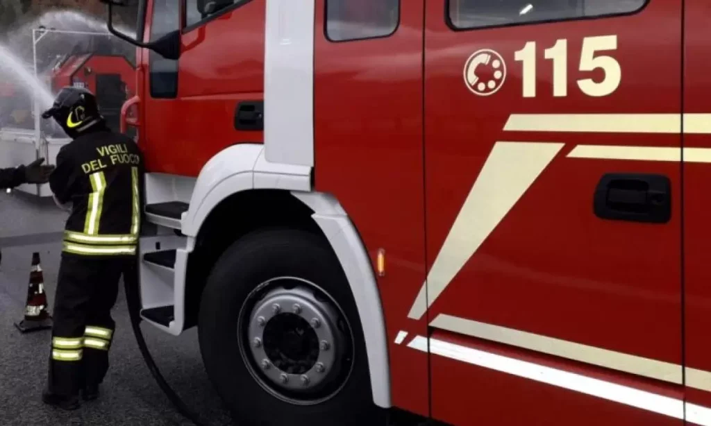 caserta tentato suicidio oggi 29 gennaio