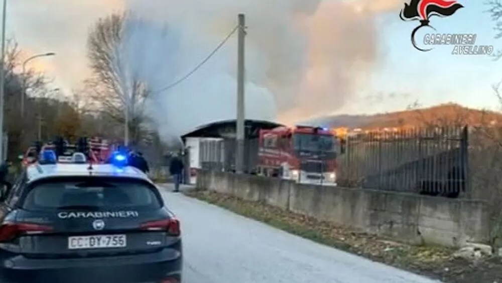 montoro-deposito-pellame-fiamme-19-gennaio
