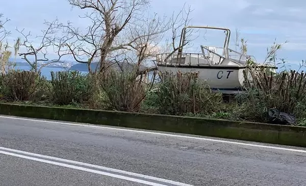 ischia-barca-superstrada-14-gennaio