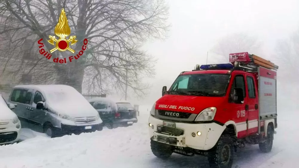 maltempo-ragazzi-cane-bloccati-neve-montevergine