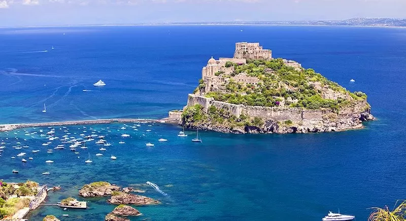covid-ischia-casi-variante-inglese-viaggio-estero-27-febbraio