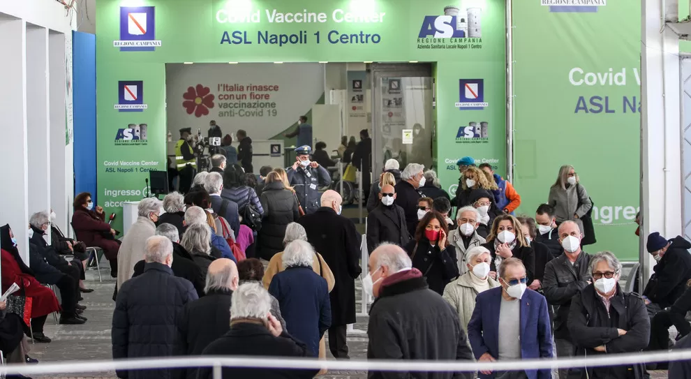 vaccini-covid-campania-dosi-asl-napoli1