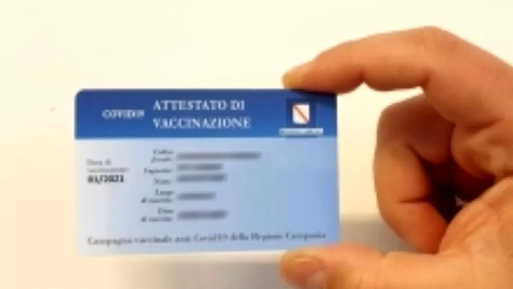 covid-montoro-consegna-card-vaccinali