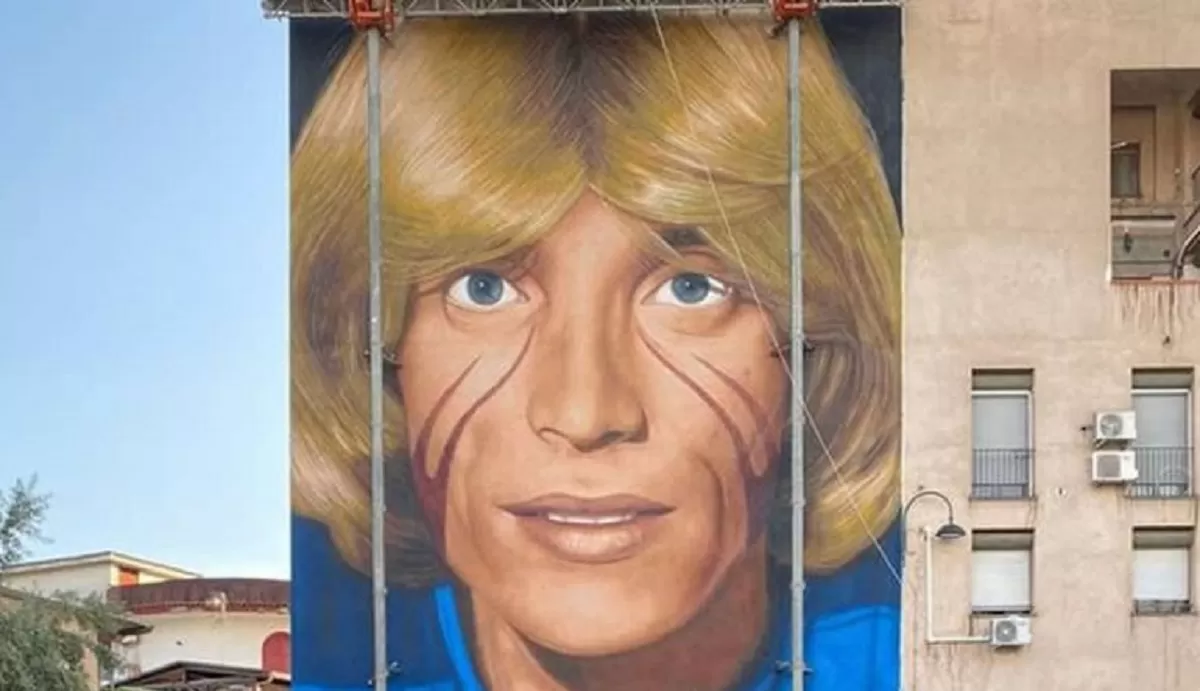 napoli-nino-dangelo-inaugura-murales-firmato-jorit