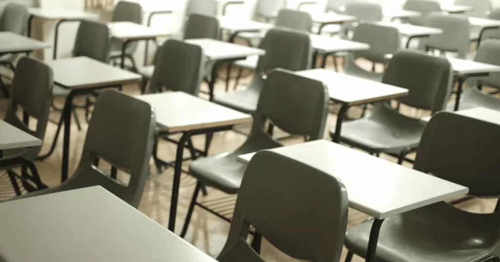 mercogliano-figli-scuola-obbligo-genitori-denunciati