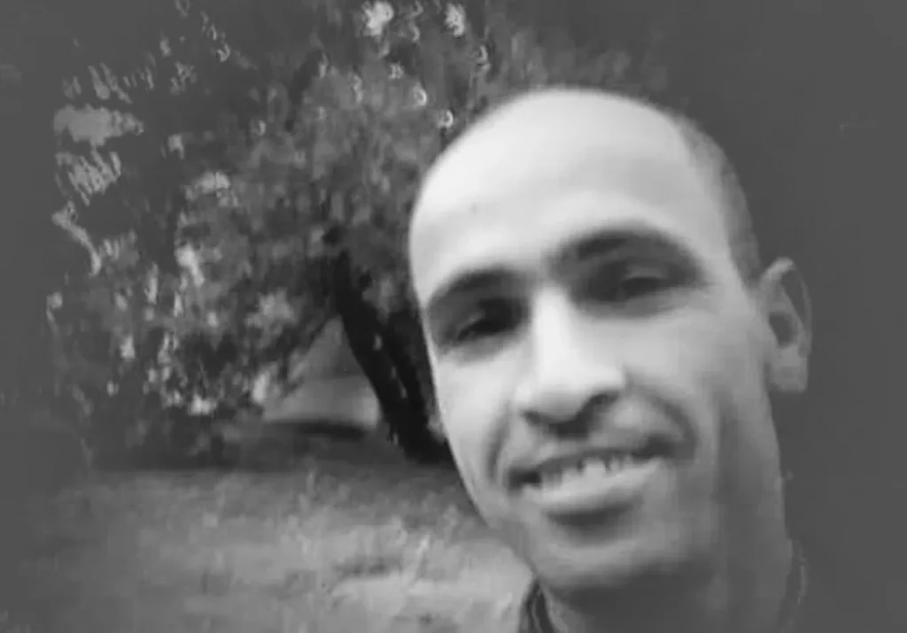 uomo-morto-piscina-ponte-chi-e-nome-paupisi
