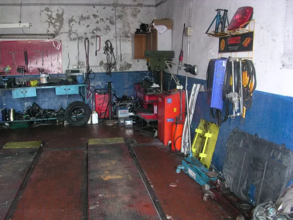 autofficina-abusiva-garage-ariano-irpino