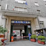 suicidio-napoli-ospedale-pellegrini-​donna-lancia-finestra-morta