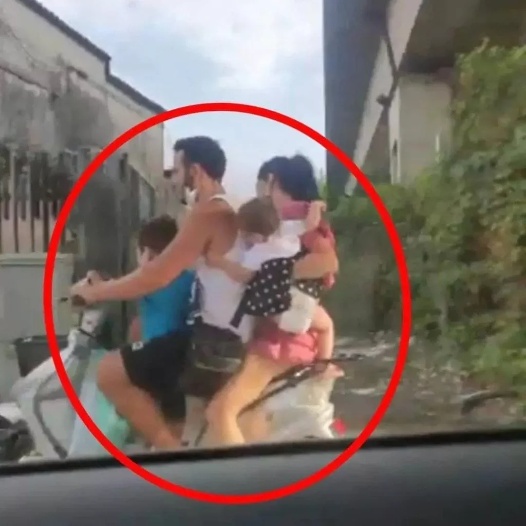 4 sul motorino senza casco