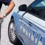 napoli-scappa-alt-sperona-polizia-arrestato