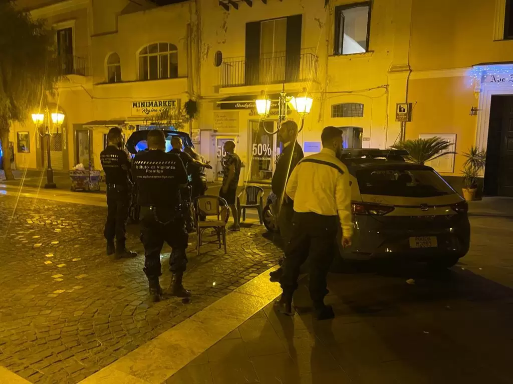 auto-zona-pedonale-ischia-cosa-successo