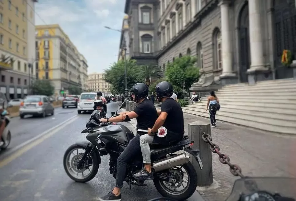 napoli-arrestati-scippatori-corso-umberto-falchi