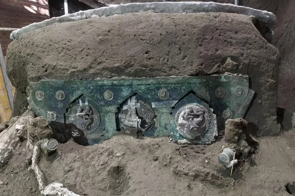 pompei-condannati-tombaroli-saccheggiato-villa-del-carro