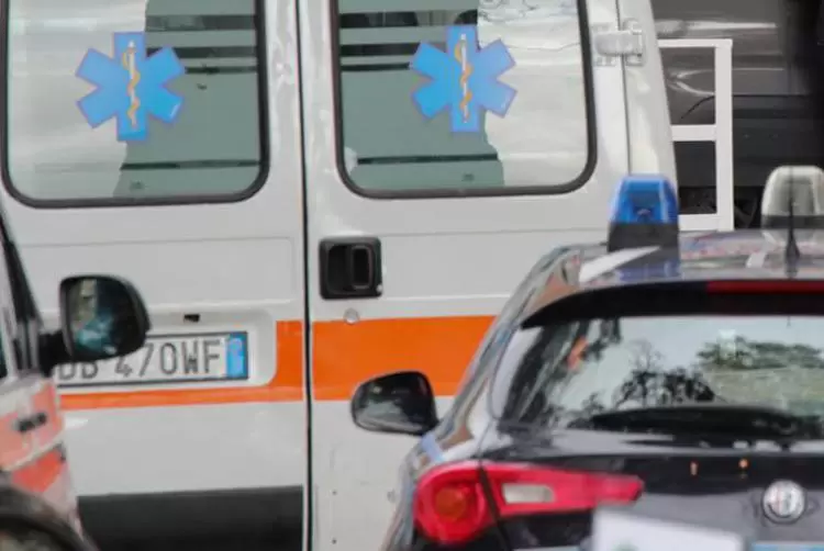incidente-villaricca-scontro-due-auto-circumvallazione