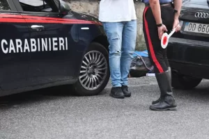 simulano-incidente-tentano-estorsione-arrestati-napoletani