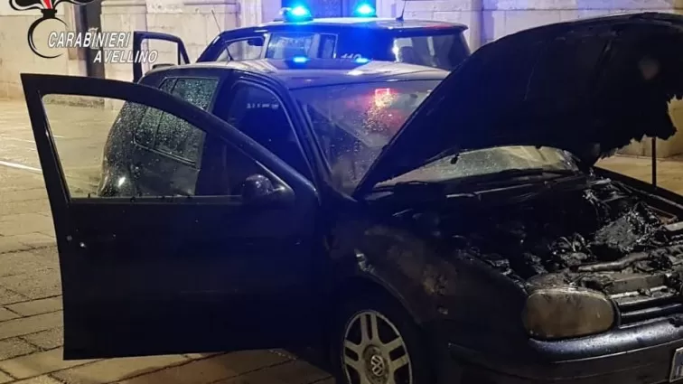 incendio-auto-altavilla-irpina-cosa-successo