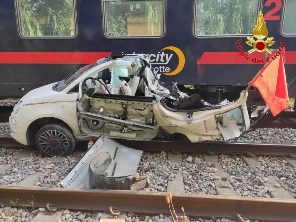 auto maddaloni treno