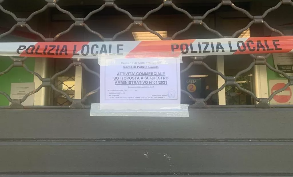 mondragone-evasione-fiscale-supermercato-chiuso